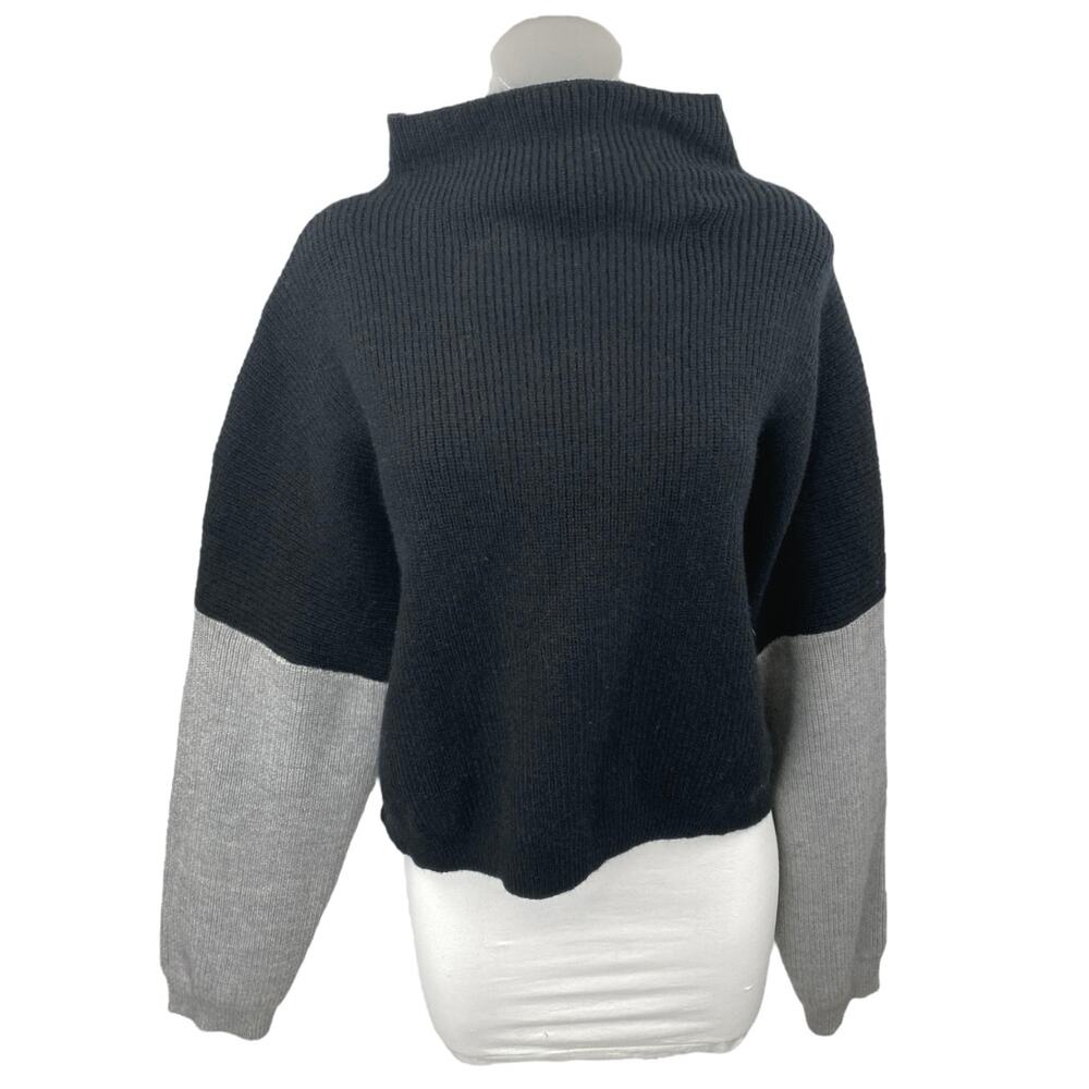 Le Lis Women's Multicolor Colorblock Rib Knit Turtleneck Long Sleeve Sweater XL